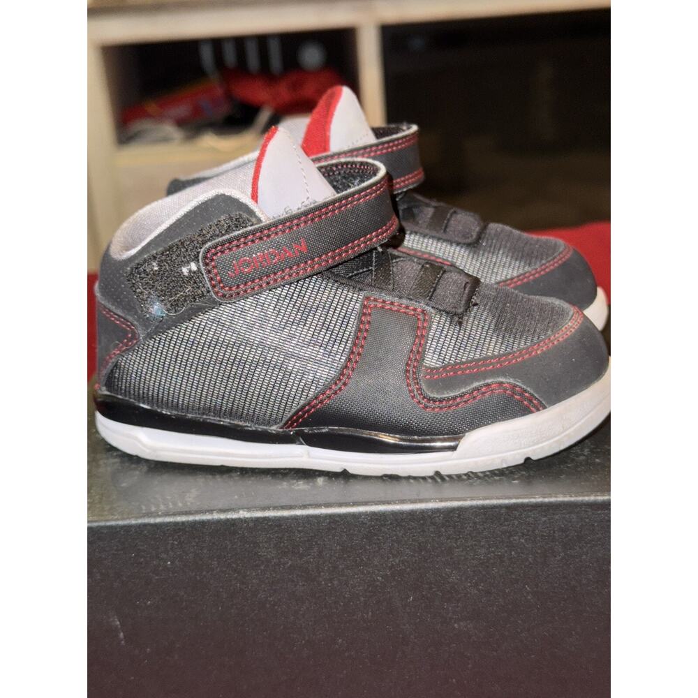 Toddler Jordans Size 8C Black & White Flightclub 90’s 602663-004